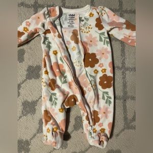 Fleece sleep and play